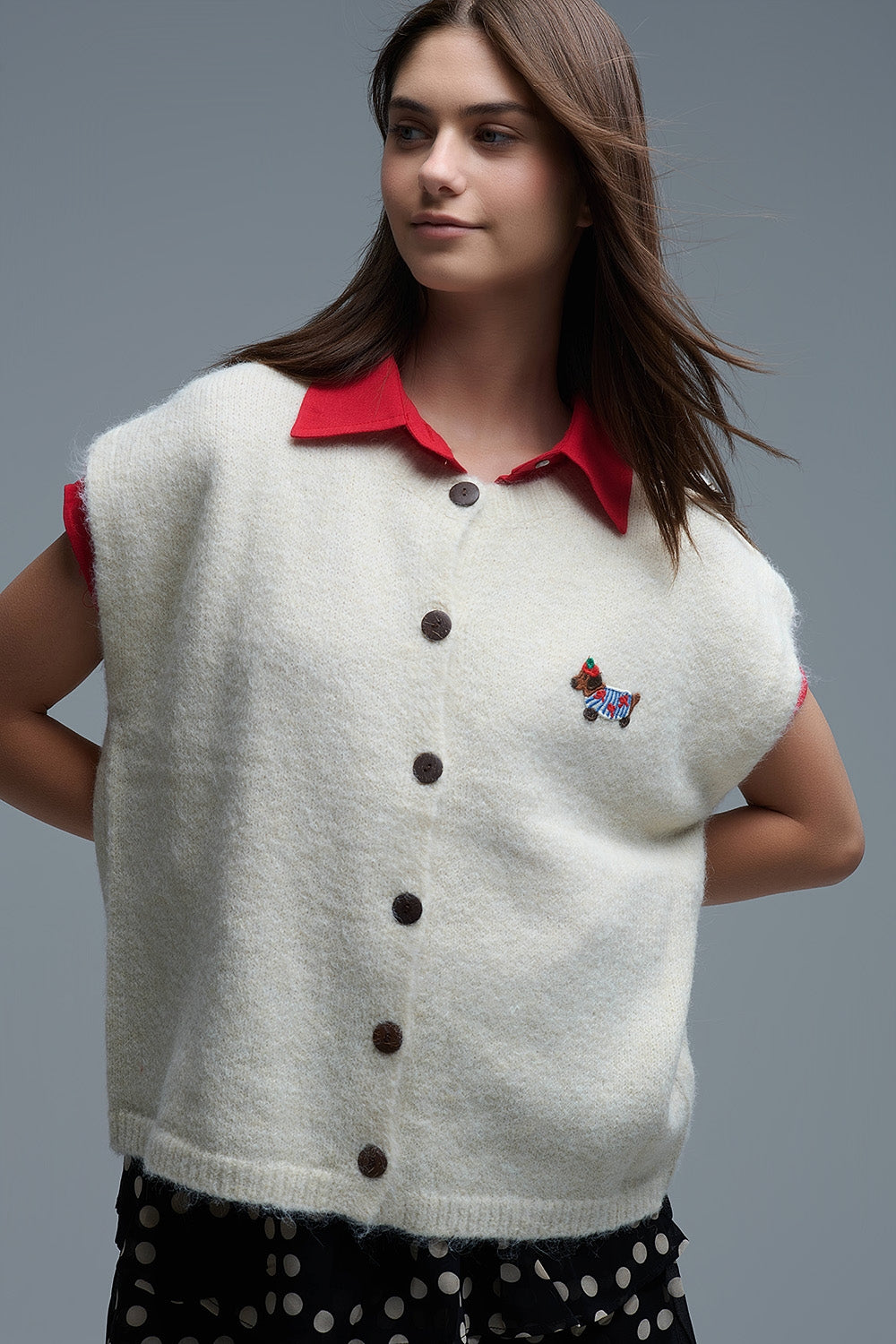 Cream relaxed knitted Vest With Embroidered Dog Detail