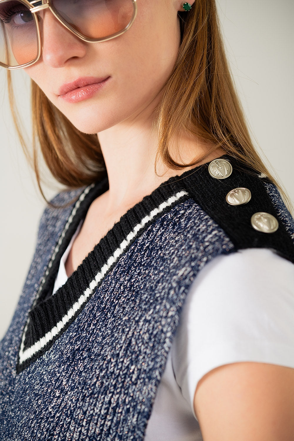 One Size V-Neck Knitted Vest with Open Side