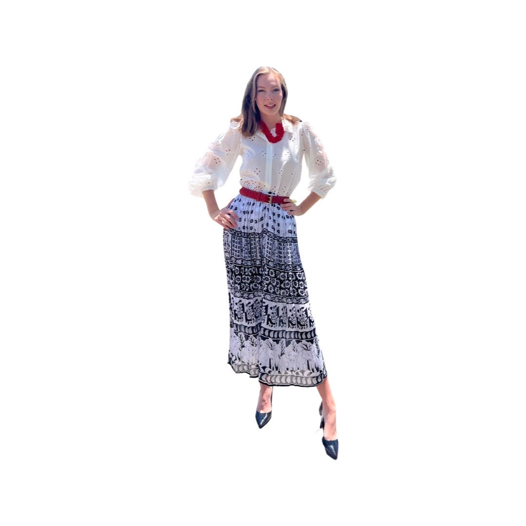 Magen Embroidered Italian Cotton Blouse
