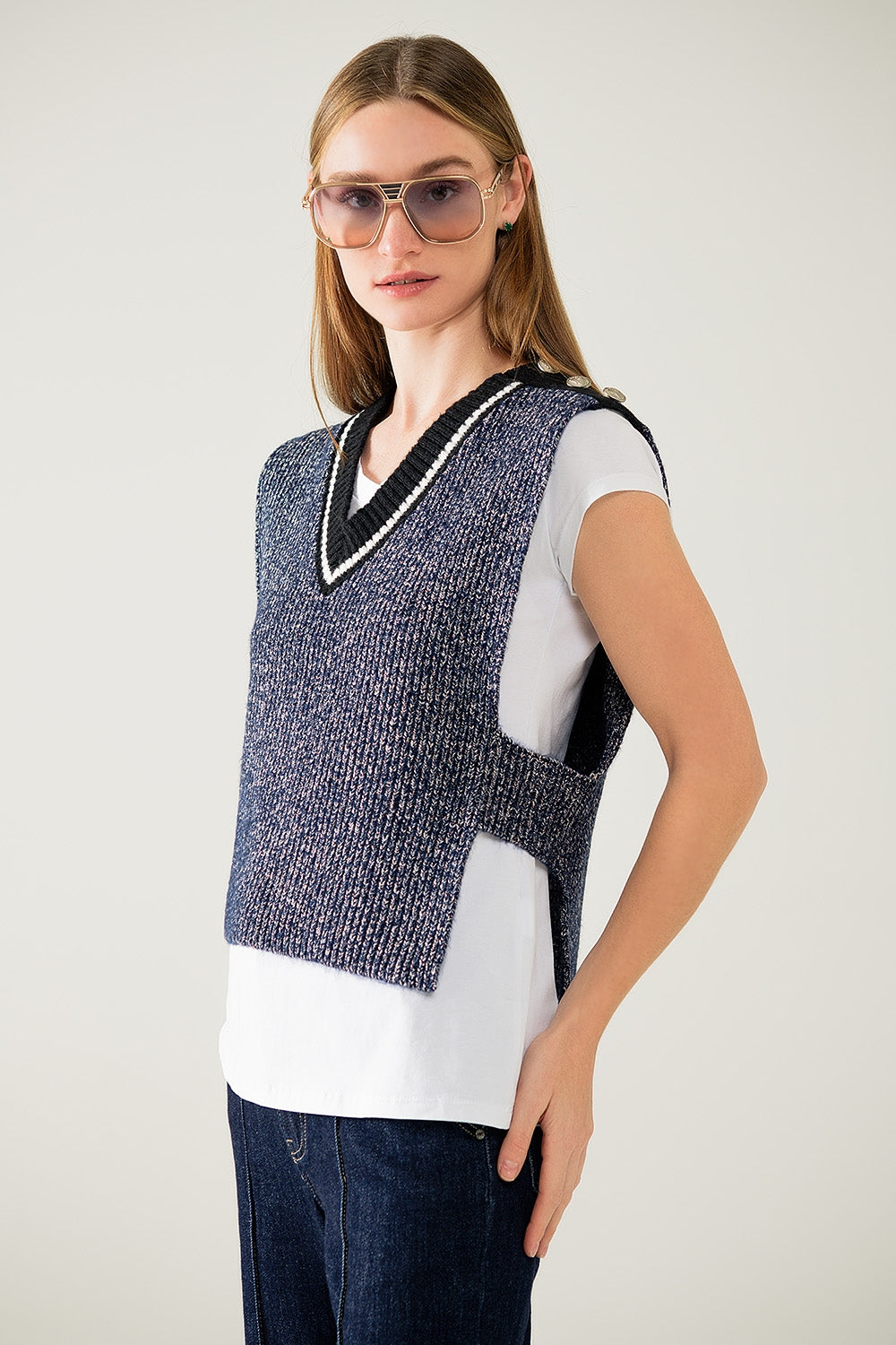 One Size V-Neck Knitted Vest with Open Side